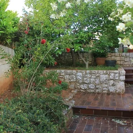 Διαμέρισμα With A Parking Space Vinkuran, Pula - 7653 Μεντουλίν